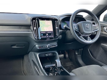 Used Volvo XC40 2023 for sale - 79367003: Photo
