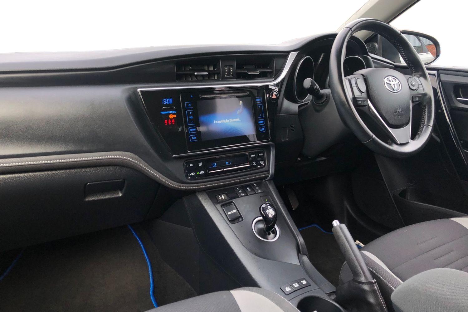 Used Toyota Auris 2017 for sale - 76374777: Photo 4