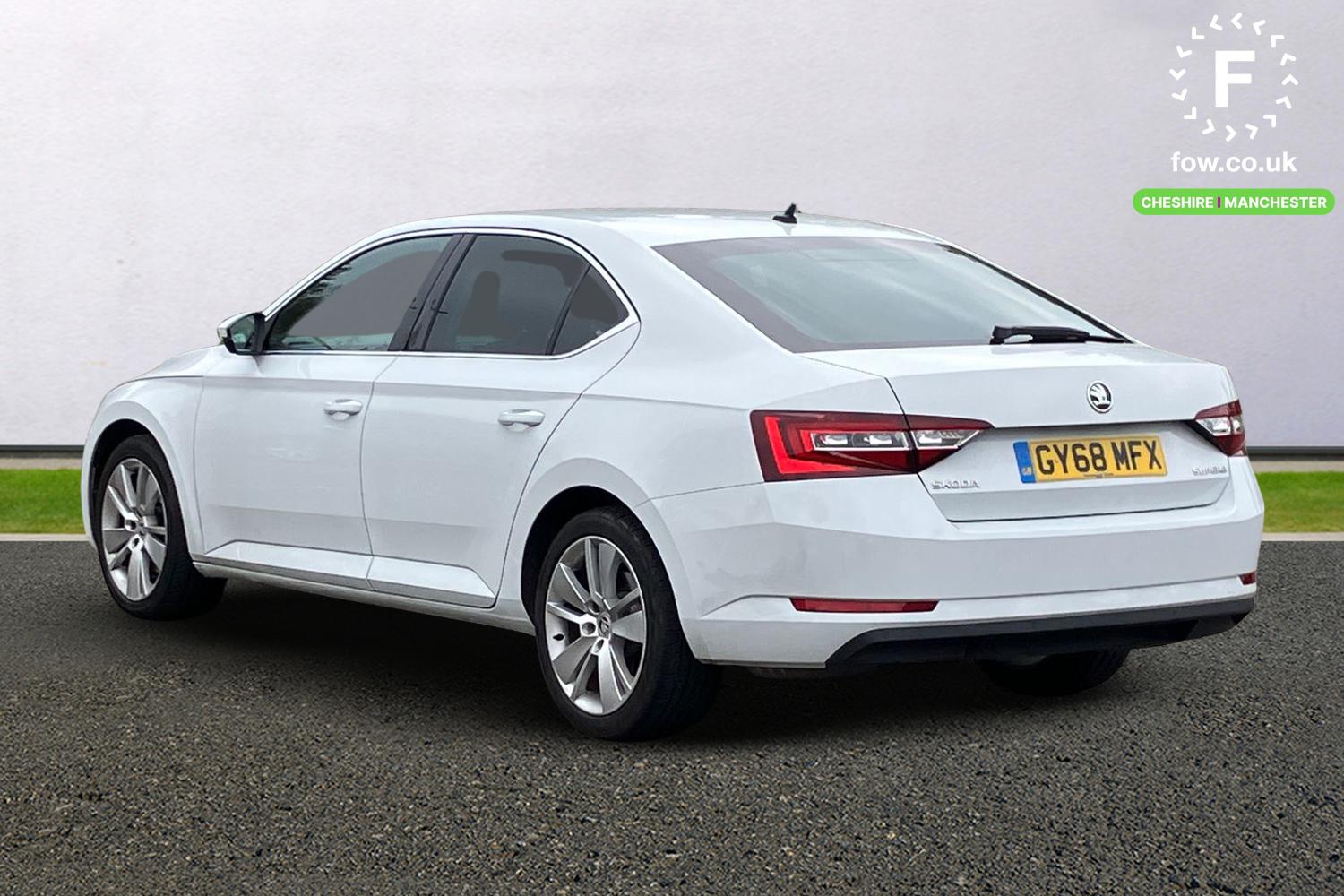 Used Skoda Superb 2018 for sale - 76133664: Photo 2