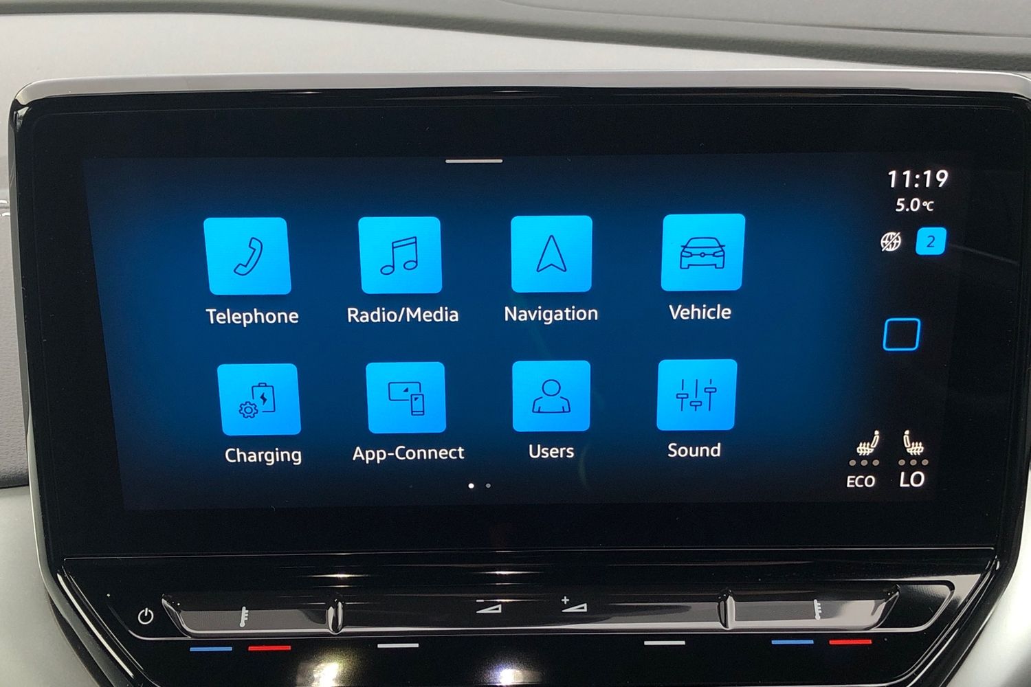 Used Volkswagen ID.4 2023 for sale - 76774533: Photo 8