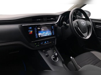 Used Toyota Auris 2017 for sale - 76746356: Photo