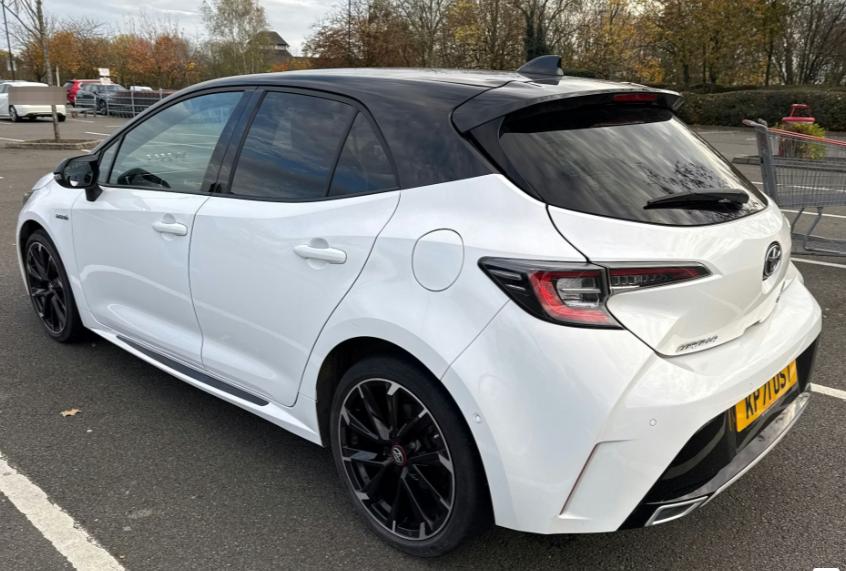 Used Toyota Corolla 2021 for sale - 76564787: Photo 2