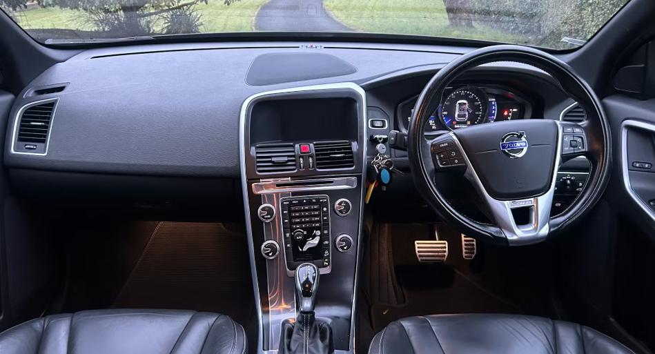 Used Volvo XC60 2016 for sale - 77275396: Photo 3