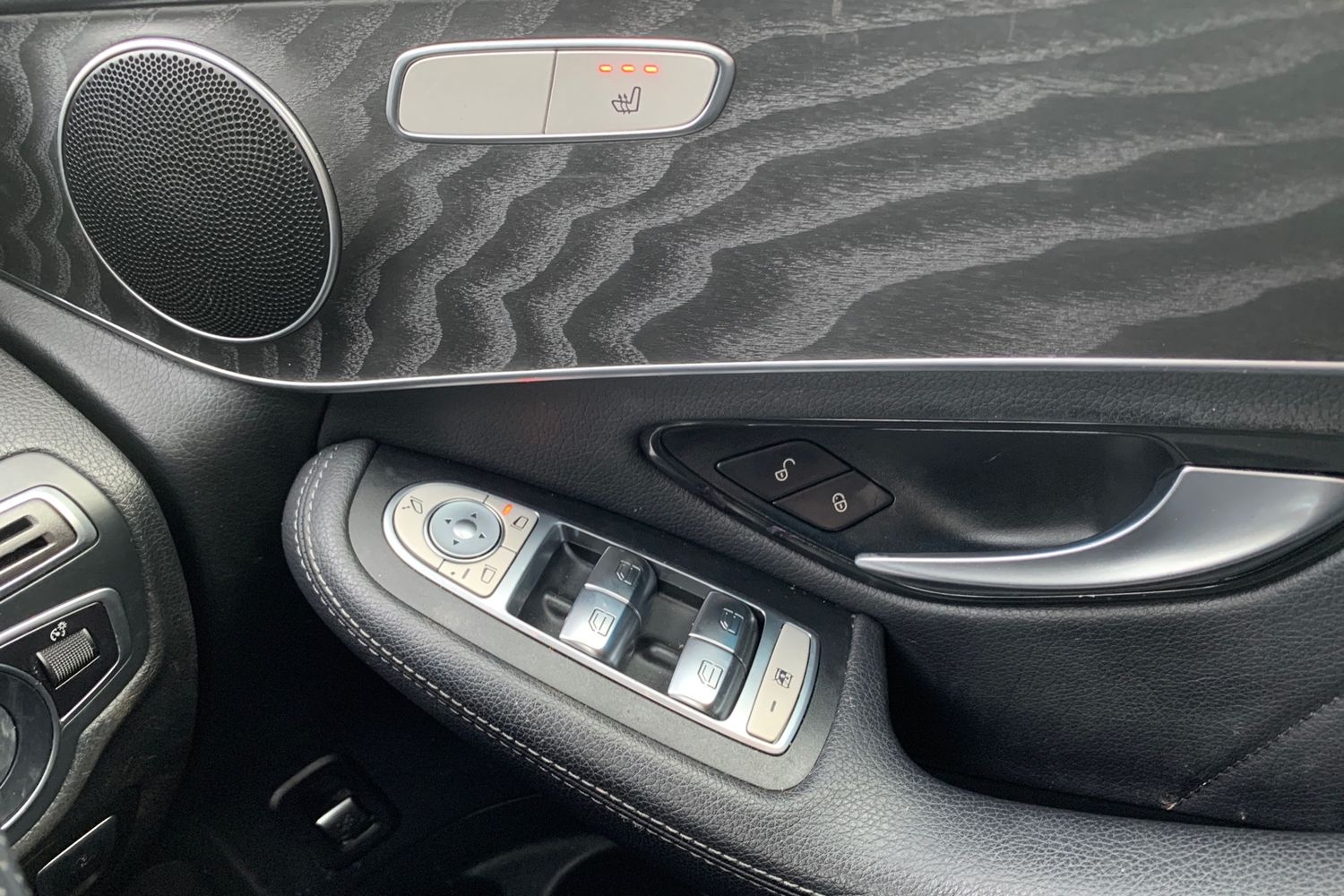 Used Mercedes-Benz GLC 2019 for sale - 76495068: Photo 12