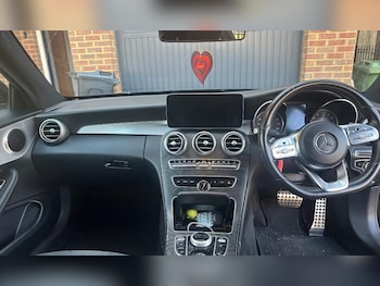 Used Mercedes-Benz C Class 2019 for sale - 78781839: Photo