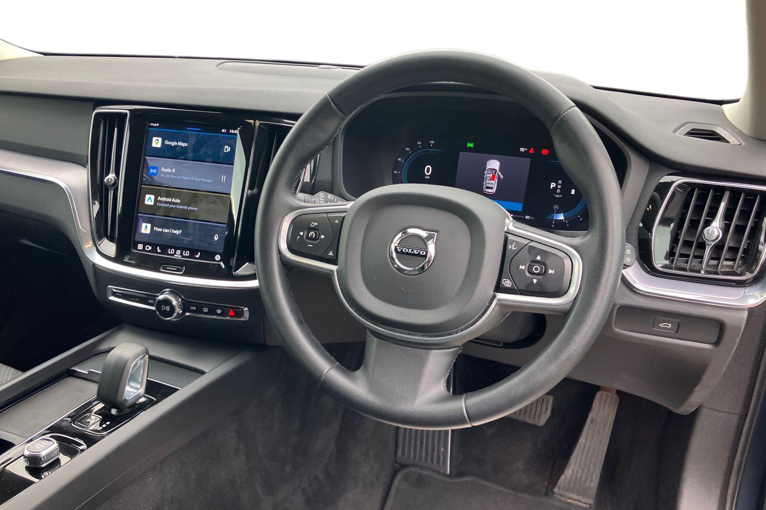 Used Volvo V60 2022 for sale - 76218562: Photo 3