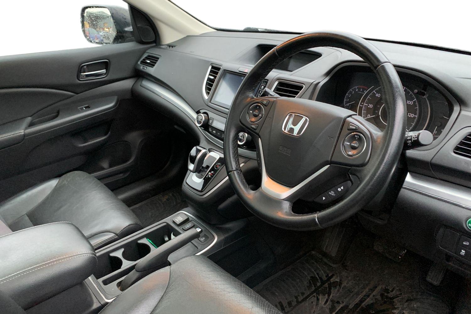 Used Honda CR-V 2017 for sale - 77006798: Photo 3