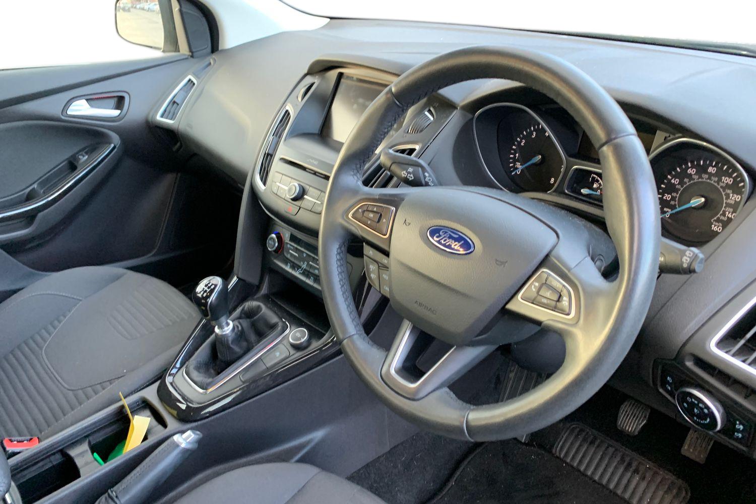 Used Ford Focus 2016 for sale - 77638600: Photo 3
