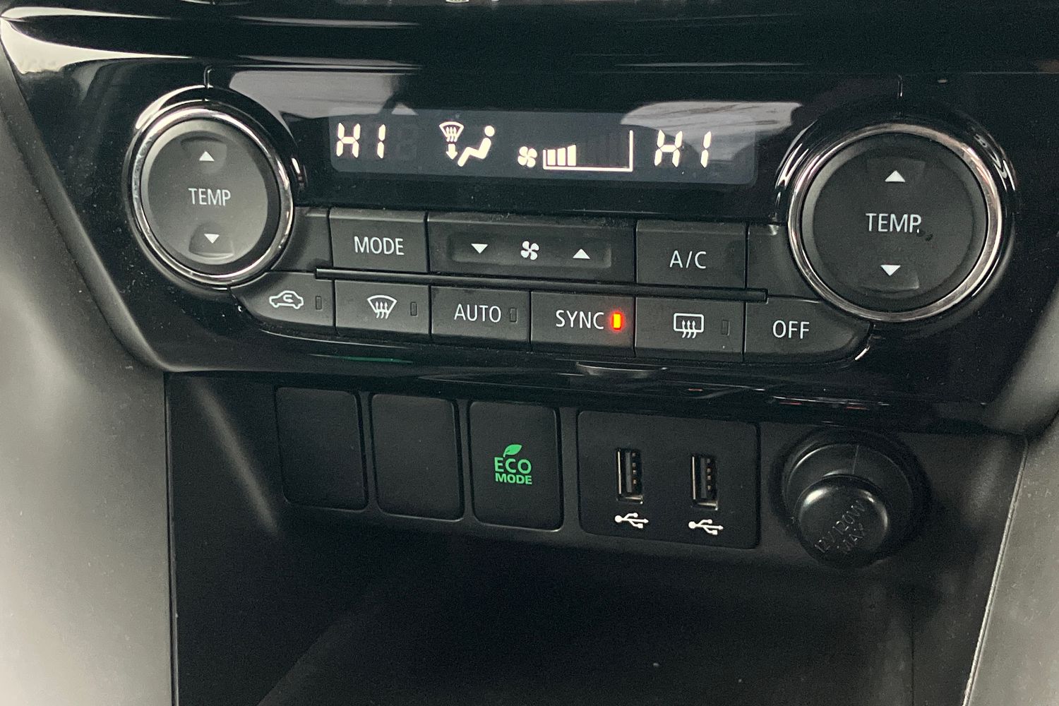 Used Mitsubishi Eclipse Cross 2019 for sale - 77241420: Photo 12