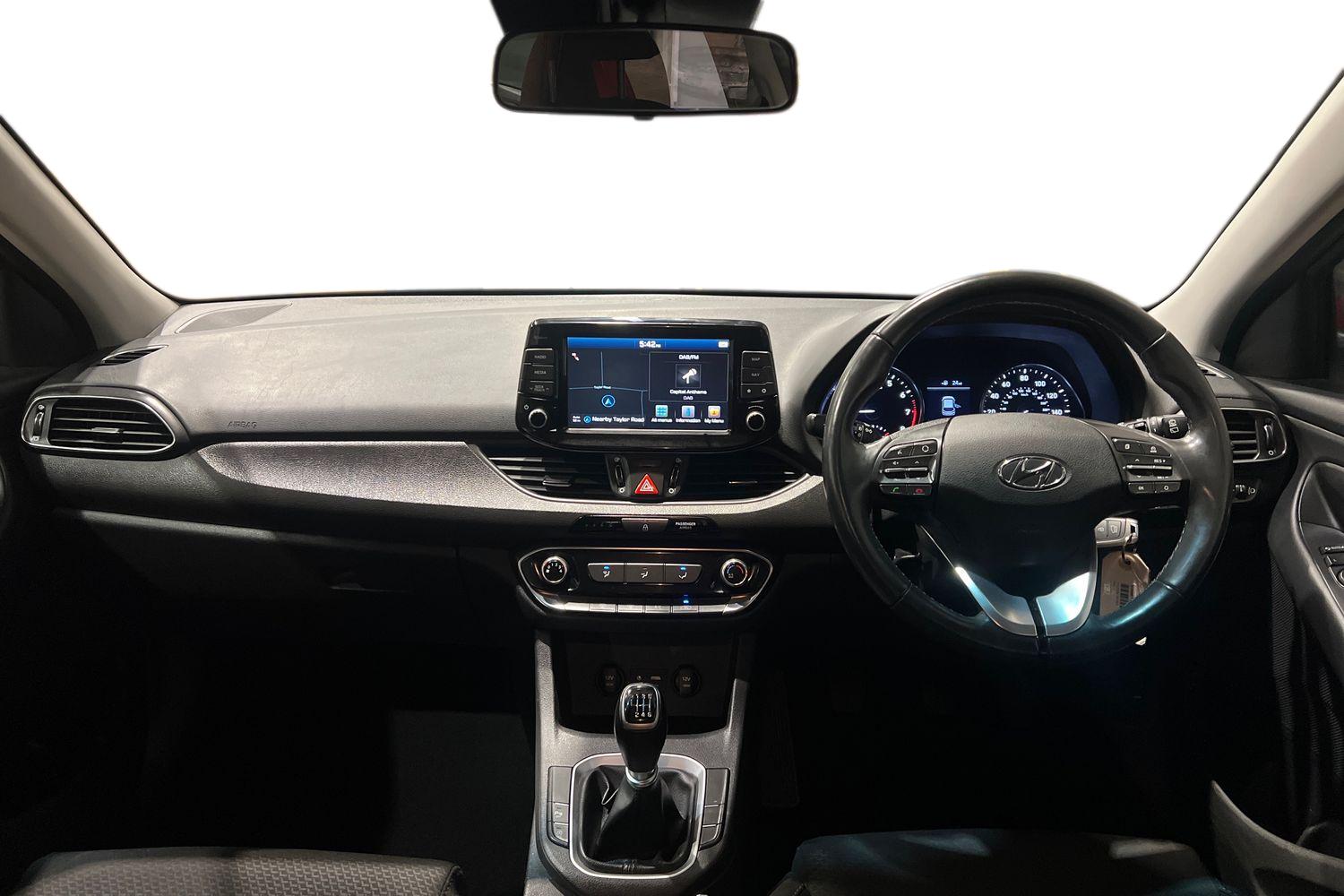 Used Hyundai i30 2019 for sale - 76685756: Photo 3