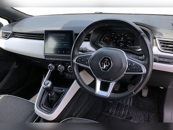 Used Renault Clio 2022 for sale - 78666925: Photo