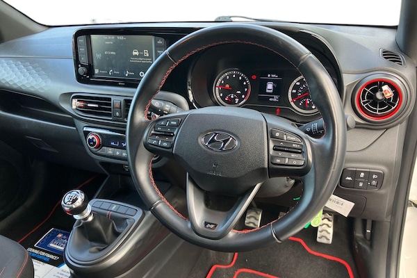 Used Hyundai i10 2023 for sale - 76115133: Photo 3