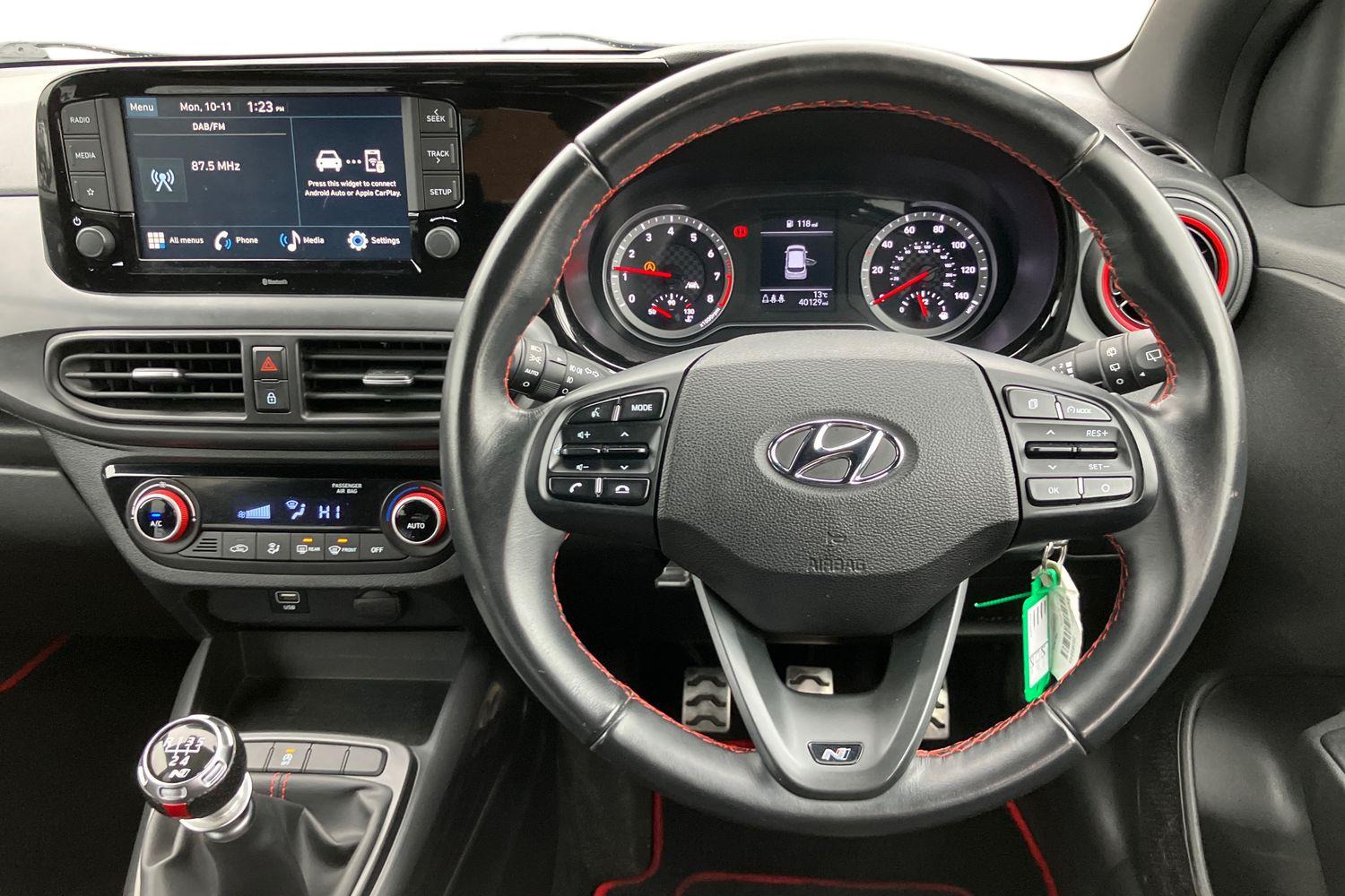 Used Hyundai i10 2023 for sale - 76115133: Photo 5