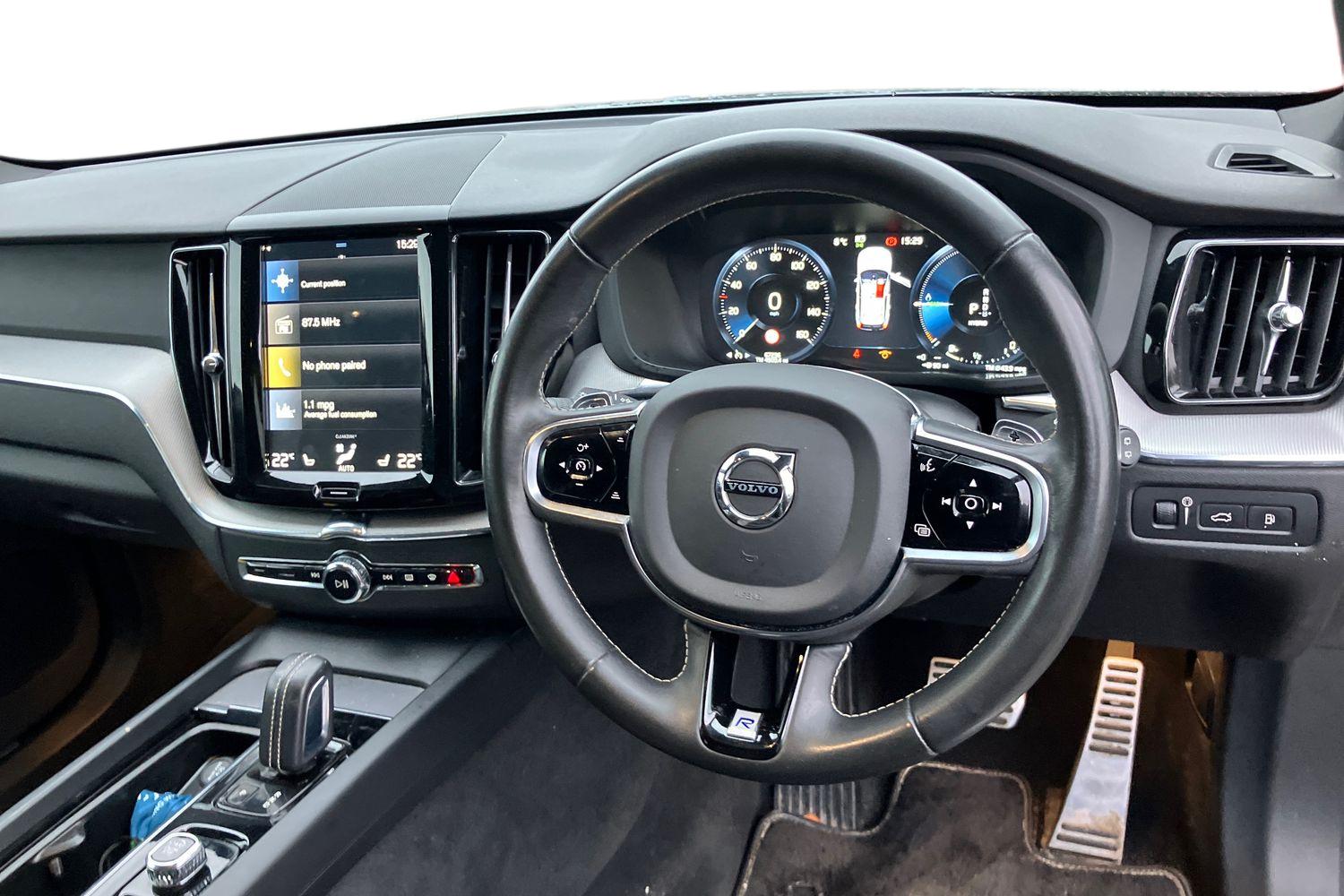 Used Volvo XC60 2020 for sale - 77287011: Photo 3