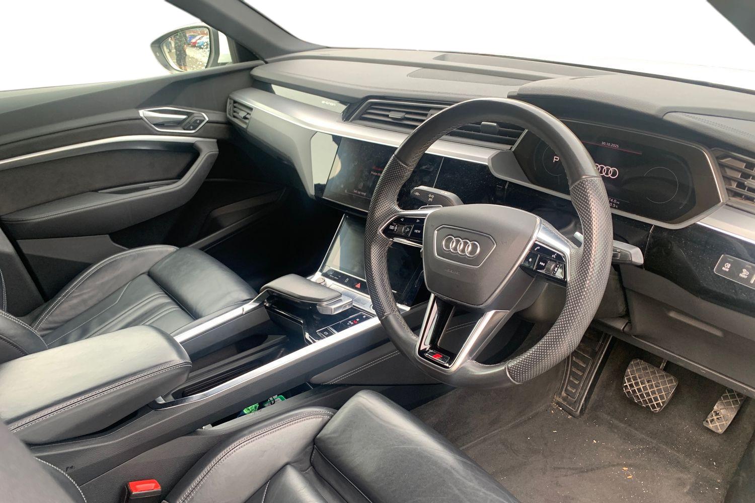 Used Audi e-tron 2020 for sale - 77032454: Photo 3