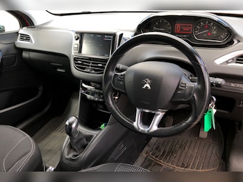 Used Peugeot 208 2019 for sale - 75168851: Photo