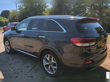 Used Kia Sorento 2017 for sale - 79297540: Photo