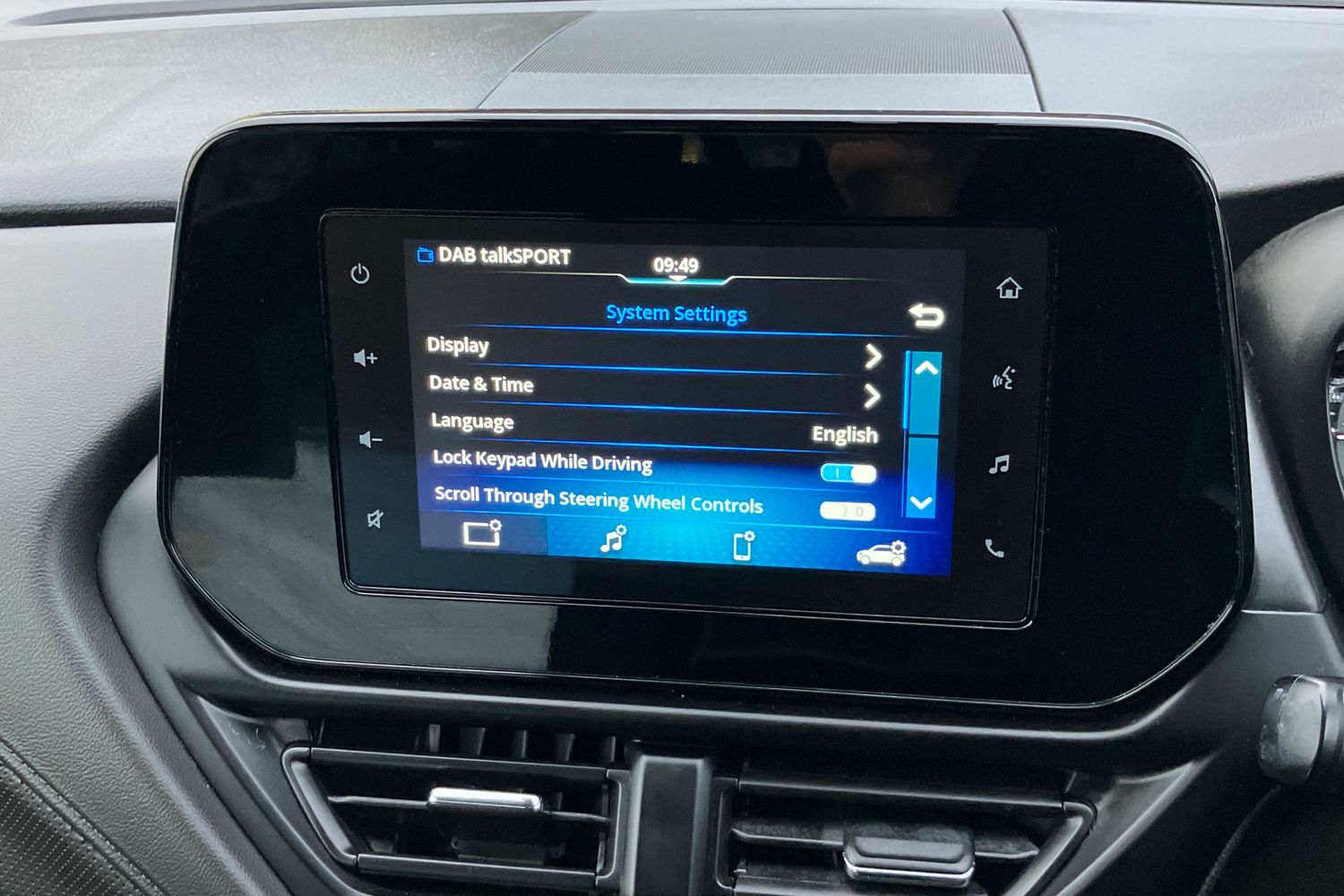 Used Suzuki SX4 S-Cross 2023 for sale - 76863365: Photo 9