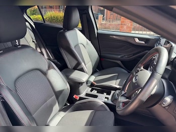 Used Ford Focus 2021 for sale - 79519285: Photo