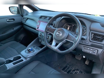 Used Nissan Leaf 2022 for sale - 76629951: Photo