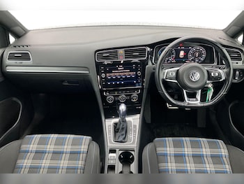 Used Volkswagen Golf 2018 for sale - 76789761: Photo