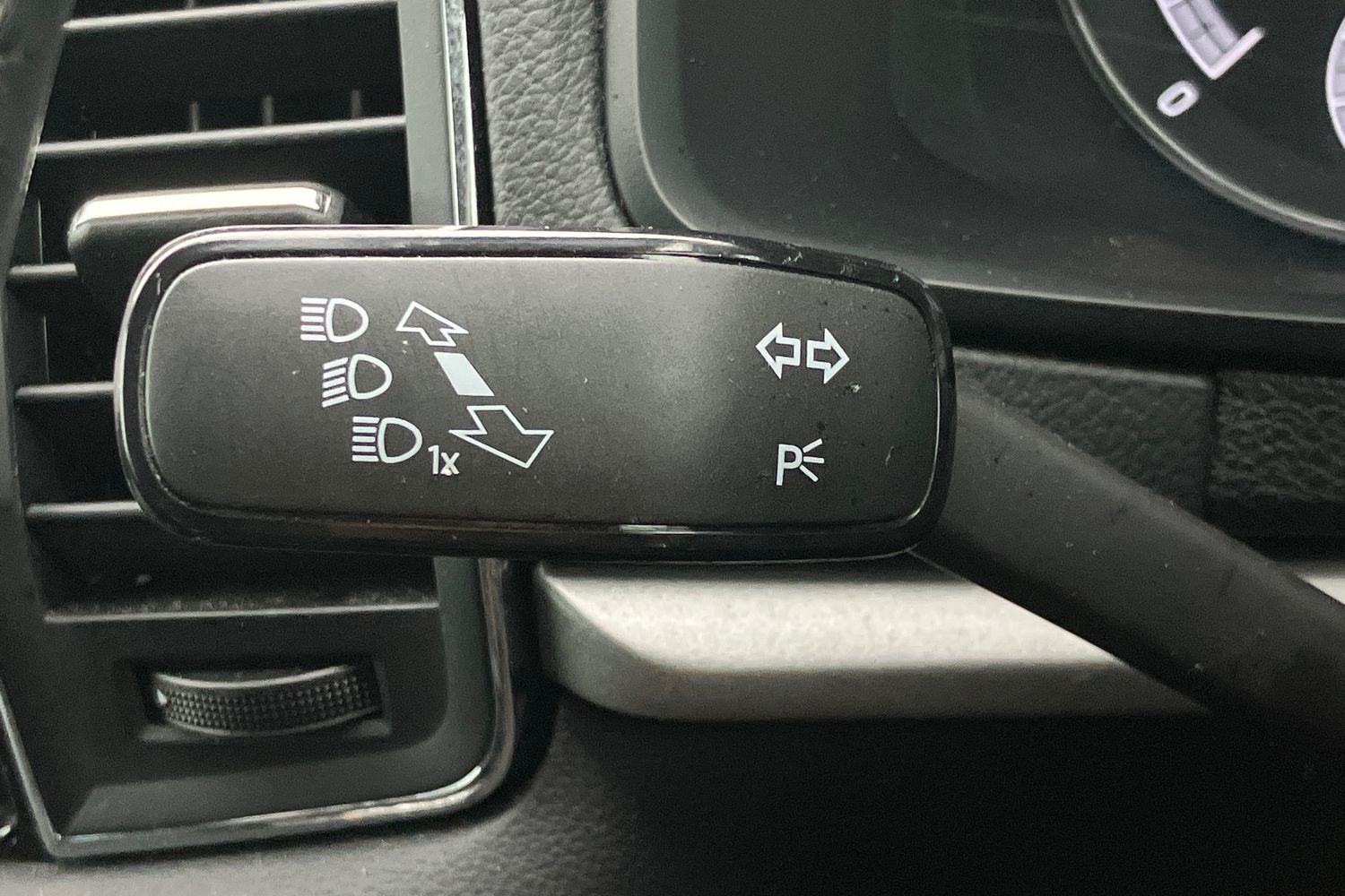 Used Skoda Karoq 2021 for sale - 76182090: Photo 14