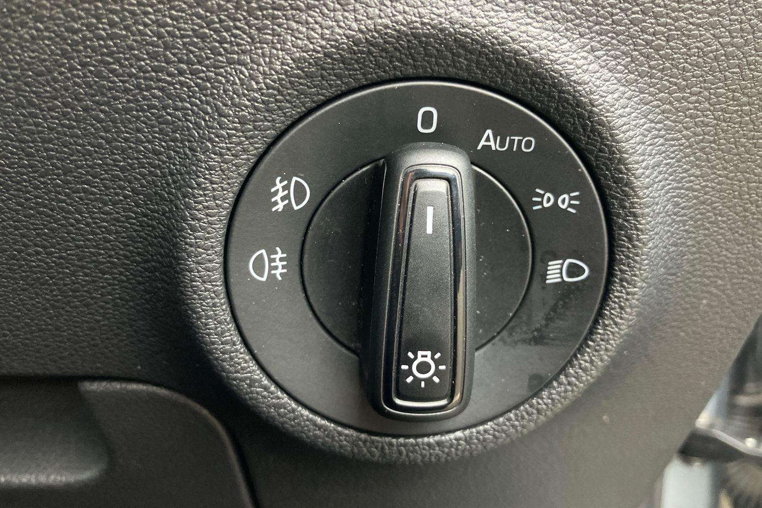 Used Skoda Karoq 2021 for sale - 76182090: Photo 18