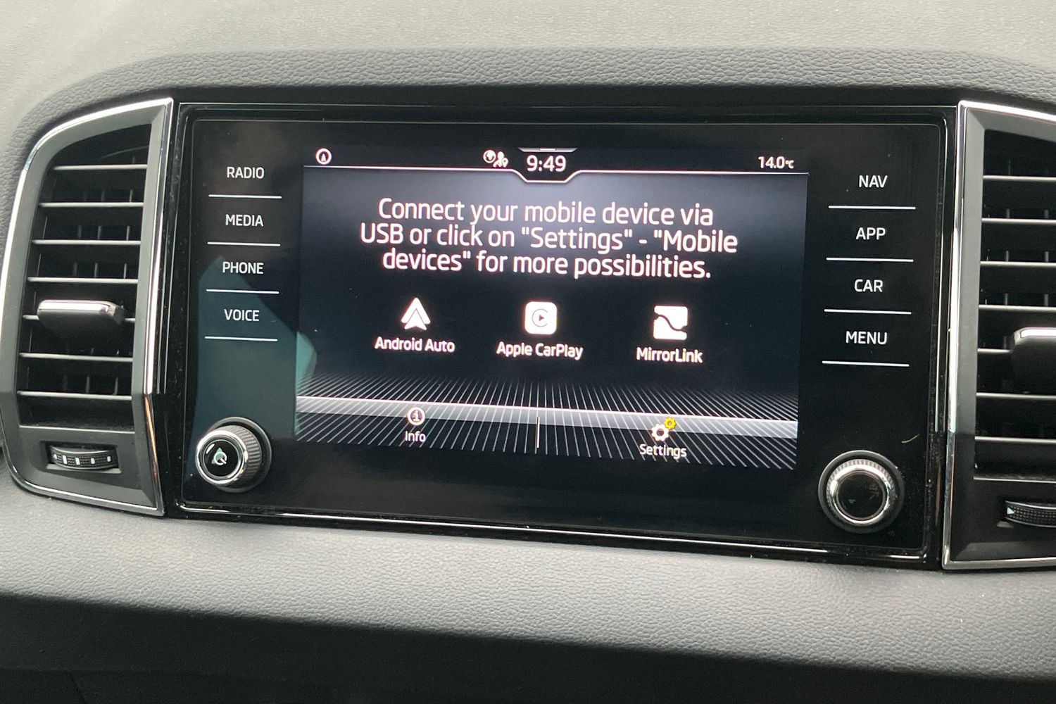 Used Skoda Karoq 2021 for sale - 76182090: Photo 7