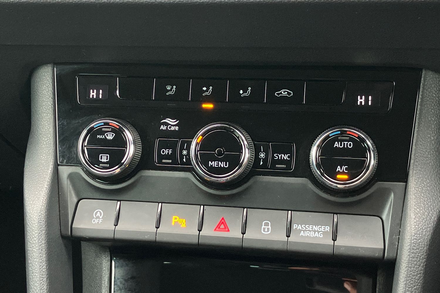 Used Skoda Karoq 2021 for sale - 76182090: Photo 9