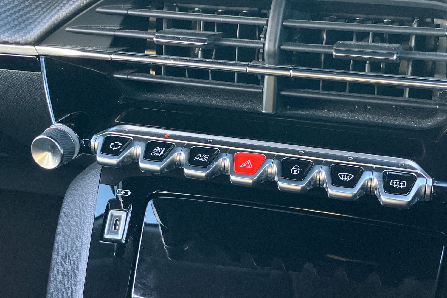 Used Peugeot 2008 2021 for sale - 77458967: Photo 12