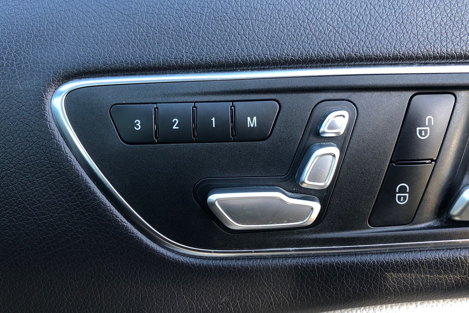 Used Mercedes-Benz GLA 2019 for sale - 76588065: Photo 23