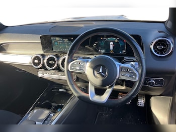 Used Mercedes-Benz GLB 2021 for sale - 76182082: Photo
