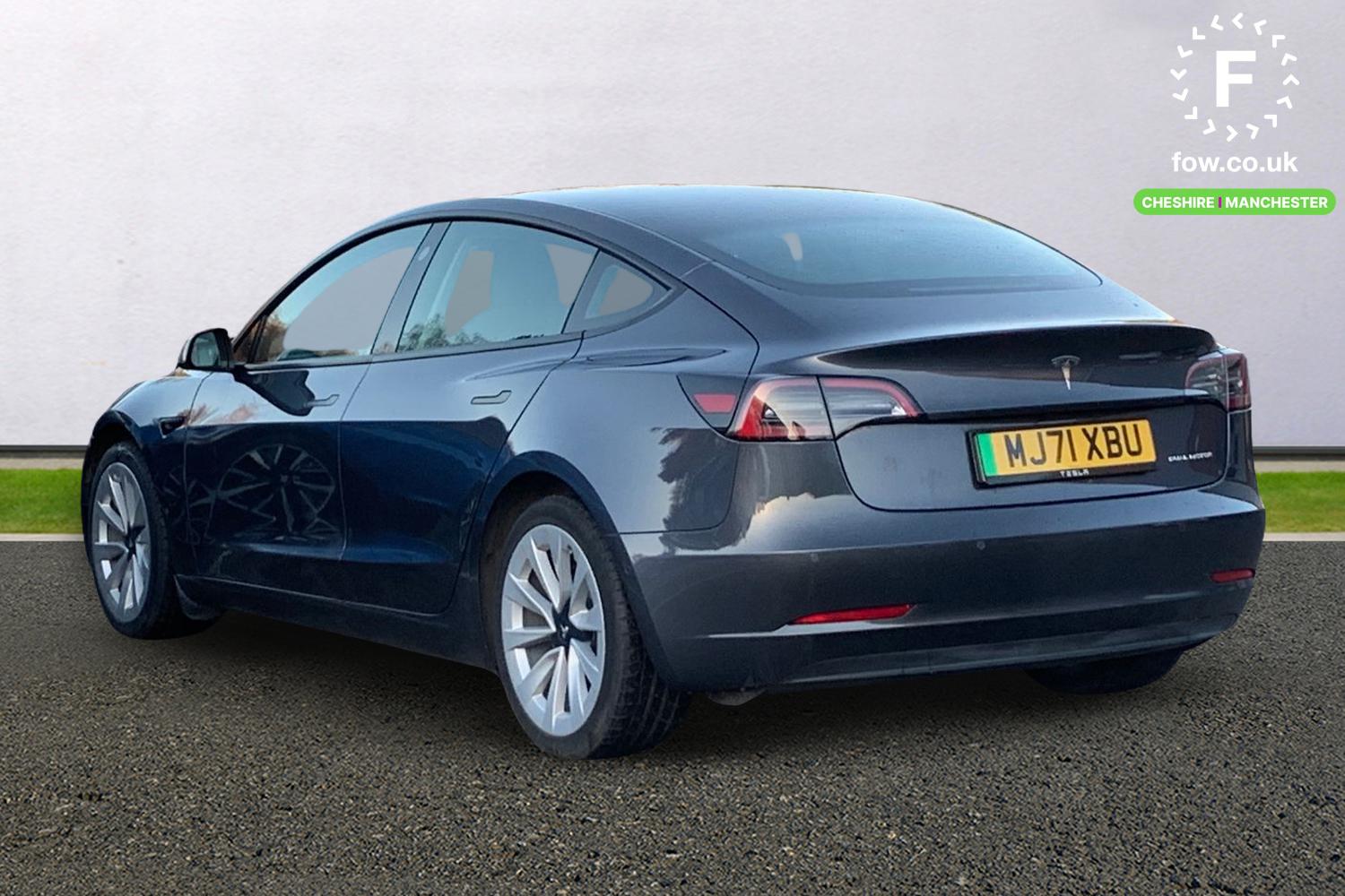 Used Tesla Model 3 2021 for sale - 76629825: Photo 2