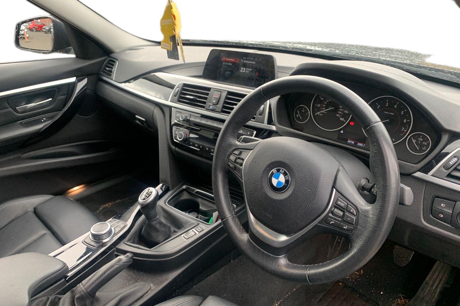 Used BMW 3 Series 2018 for sale - 76346399: Photo 3