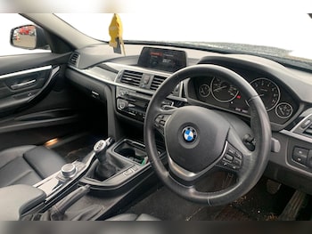 Used BMW 3 Series 2018 for sale - 76346399: Photo