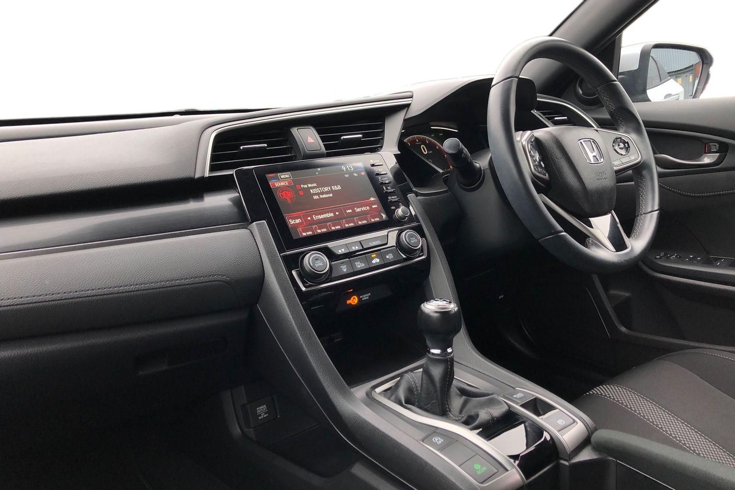 Used Honda Civic 2021 for sale - 76047512: Photo 4