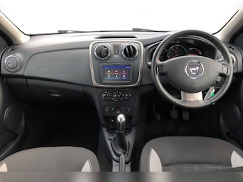 Used Dacia Sandero Stepway 2016 for sale - 75983341: Photo