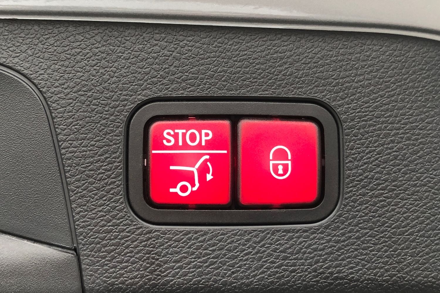 Used Mercedes-Benz EQC 2020 for sale - 77976181: Photo 31