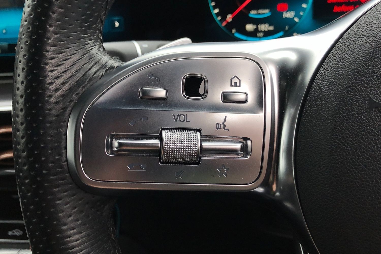 Used Mercedes-Benz EQC 2020 for sale - 77976181: Photo 6