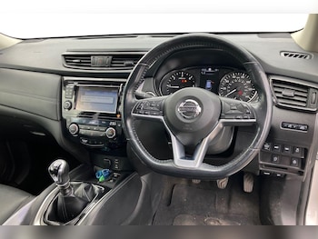 Used Nissan X-Trail 2019 for sale - 76115140: Photo 3