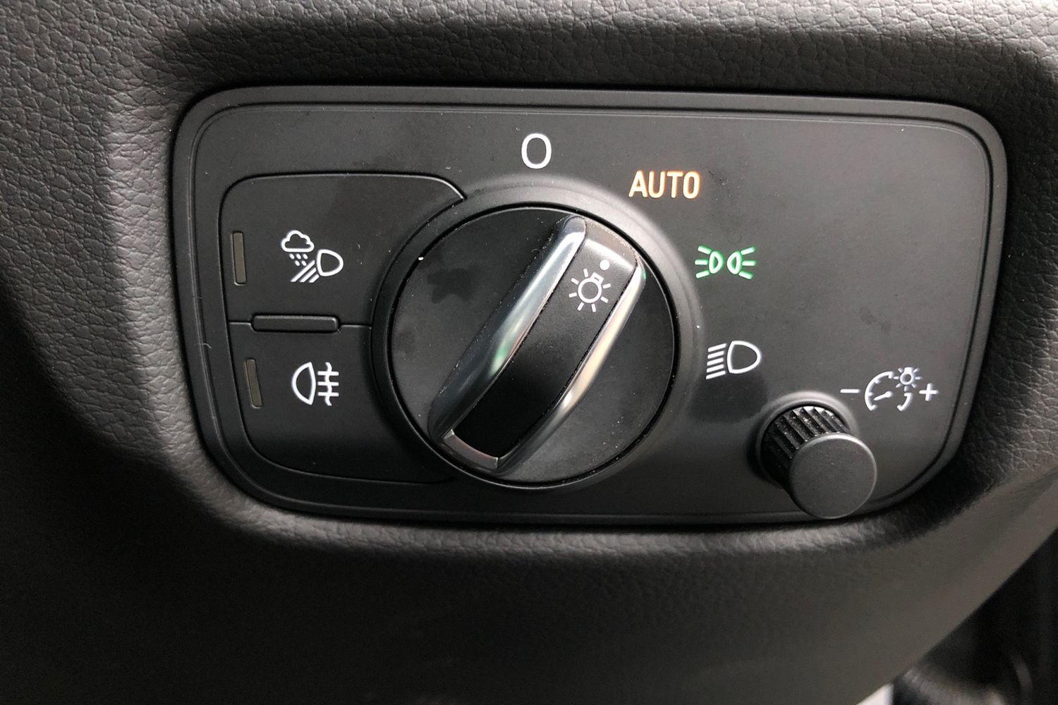 Used Audi A3 2018 for sale - 76692291: Photo 14