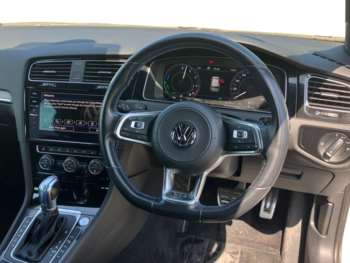 Used Volkswagen Golf 2018 for sale - 74931974: Photo