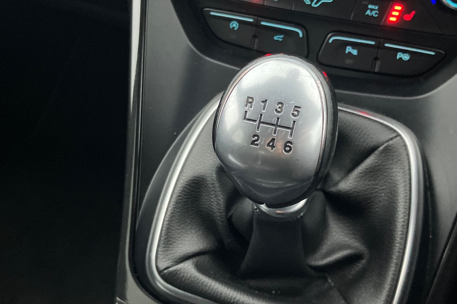 Used Ford Kuga 2018 for sale - 76909526: Photo 15