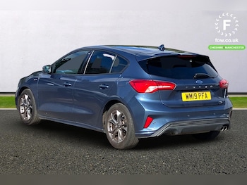 Used Ford Focus 2019 for sale - 75996038: Photo 2