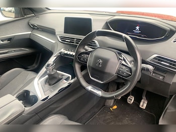 Used Peugeot 3008 2017 for sale - 76406053: Photo