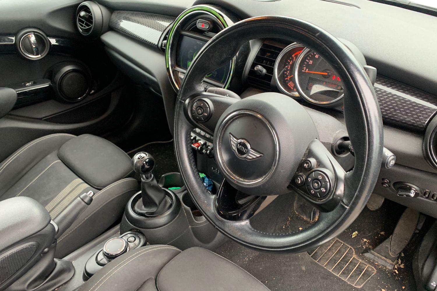 Used MINI Hatch 2016 for sale - 76253331: Photo 3
