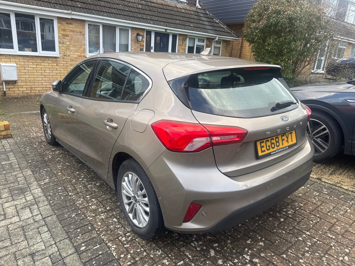 Used Ford Focus 2019 for sale - 77628530: Photo 2