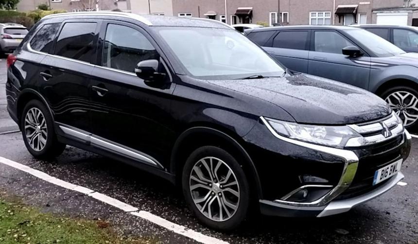 Used Mitsubishi Outlander 2017 for sale - 76746349: Photo 1