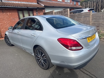 Used Mercedes-Benz C Class 2020 for sale - 77886475: Photo