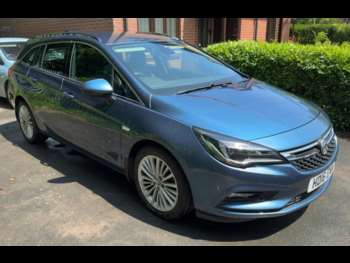 2016 - 1.6T 16V 200 Elite Nav 5dr